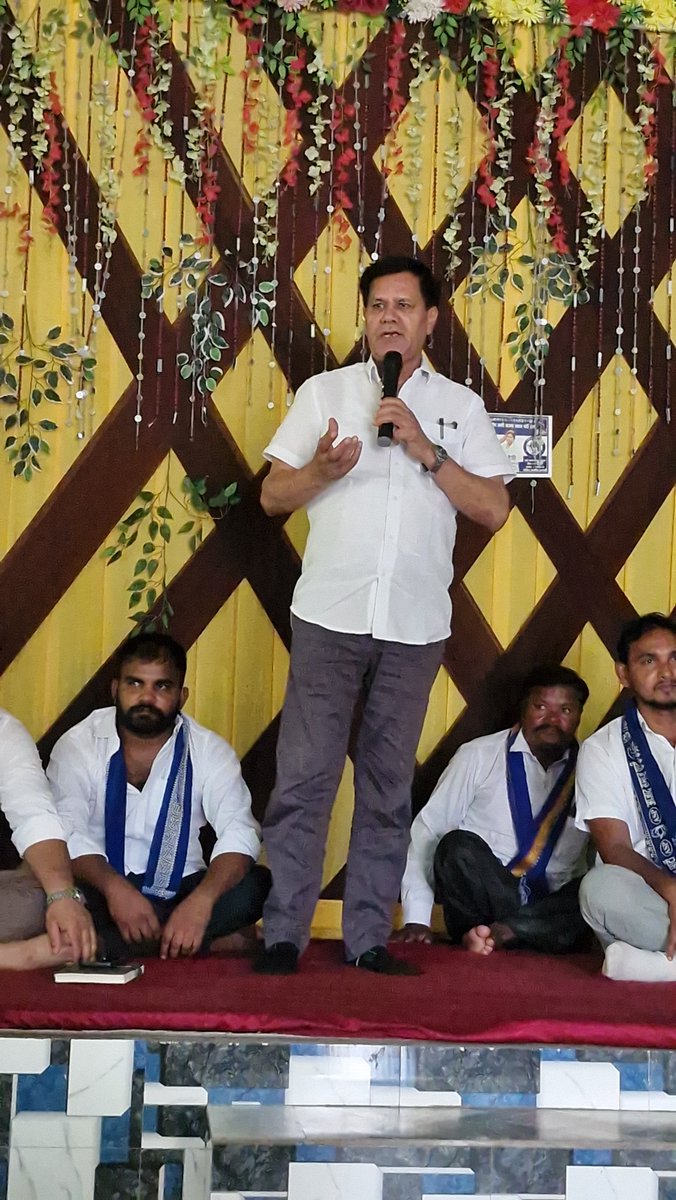 SatyapalChASP's tweet photo. नगीना विधानसभा क्षेत्र में @AzadSamajParty के युवा जन चेतना सम्मेलन में @BhimArmyChief मा. सांसद जी के विजन और विचारधारा को युवाओ के बीच रखा. https://t.co/RO4hFH1FlW