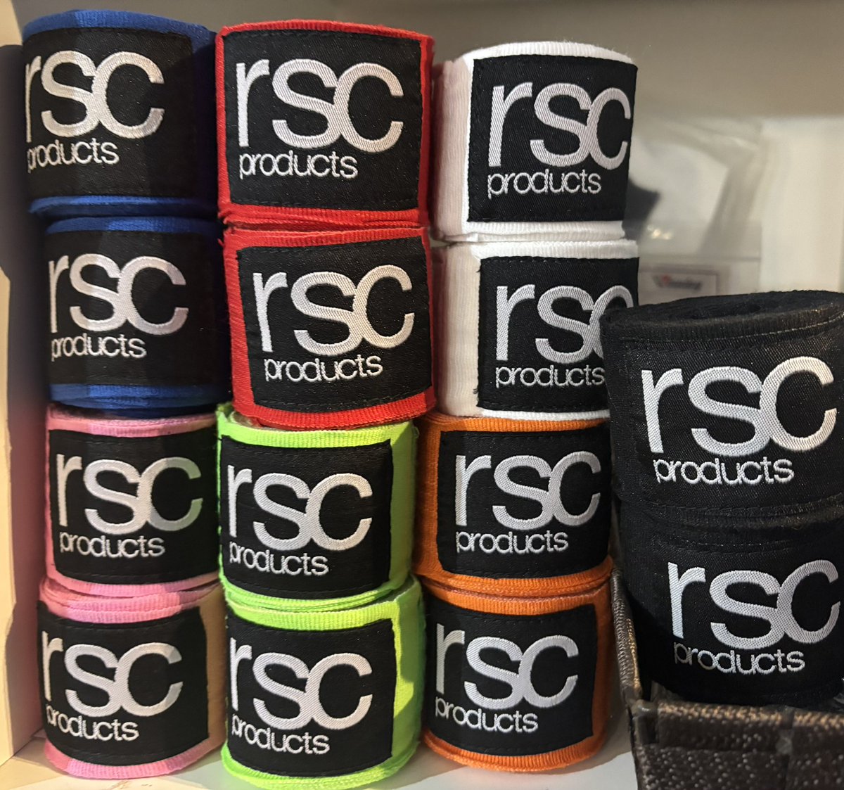 rscproducts_o's tweet photo. 10月7日(水)
rscproducts大阪店
12:00〜16:00
open
カラーバンテージ
今なら全色揃っています✨
お好みの色をゲットしてください。
本日もご来店お待ちしております。
https://t.co/e9g4bQSSa3
#rscproducts https://t.co/oDbcoWgyy6