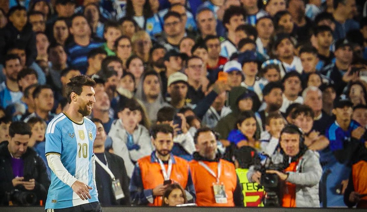 PrysmSports's tweet photo. Lionel Messi says he’s grateful to God for being Argentinian

Source : @FabrizioRomano https://t.co/bGMPVoWsJ4