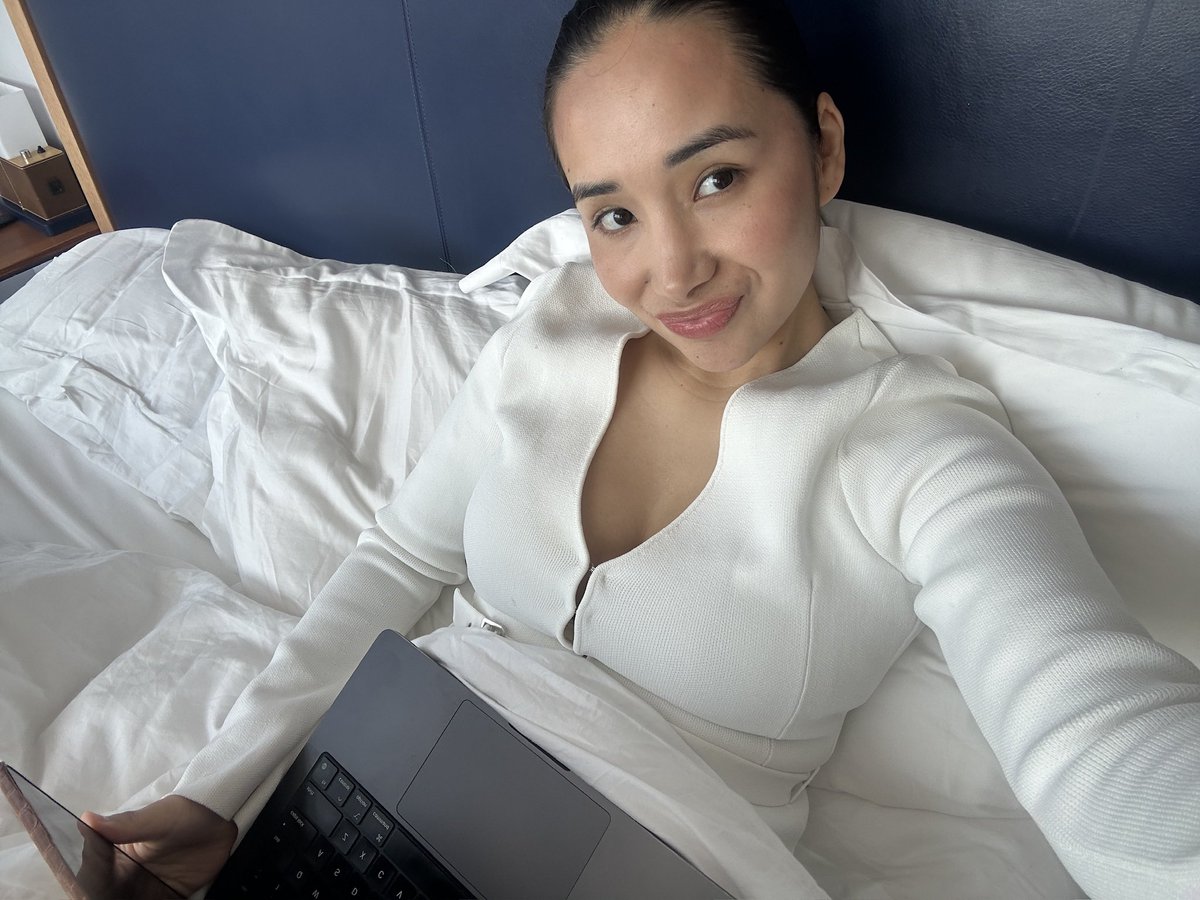 amadap0v's tweet photo. can this immigrant latina take on one of the biggest categories on earth? 

skincare, im coming either way…

oh and hi @X  i’ve been an instagram girl my whole life. Heard people are mean here??

#stanlaunchpad https://t.co/A2M0kam9eN