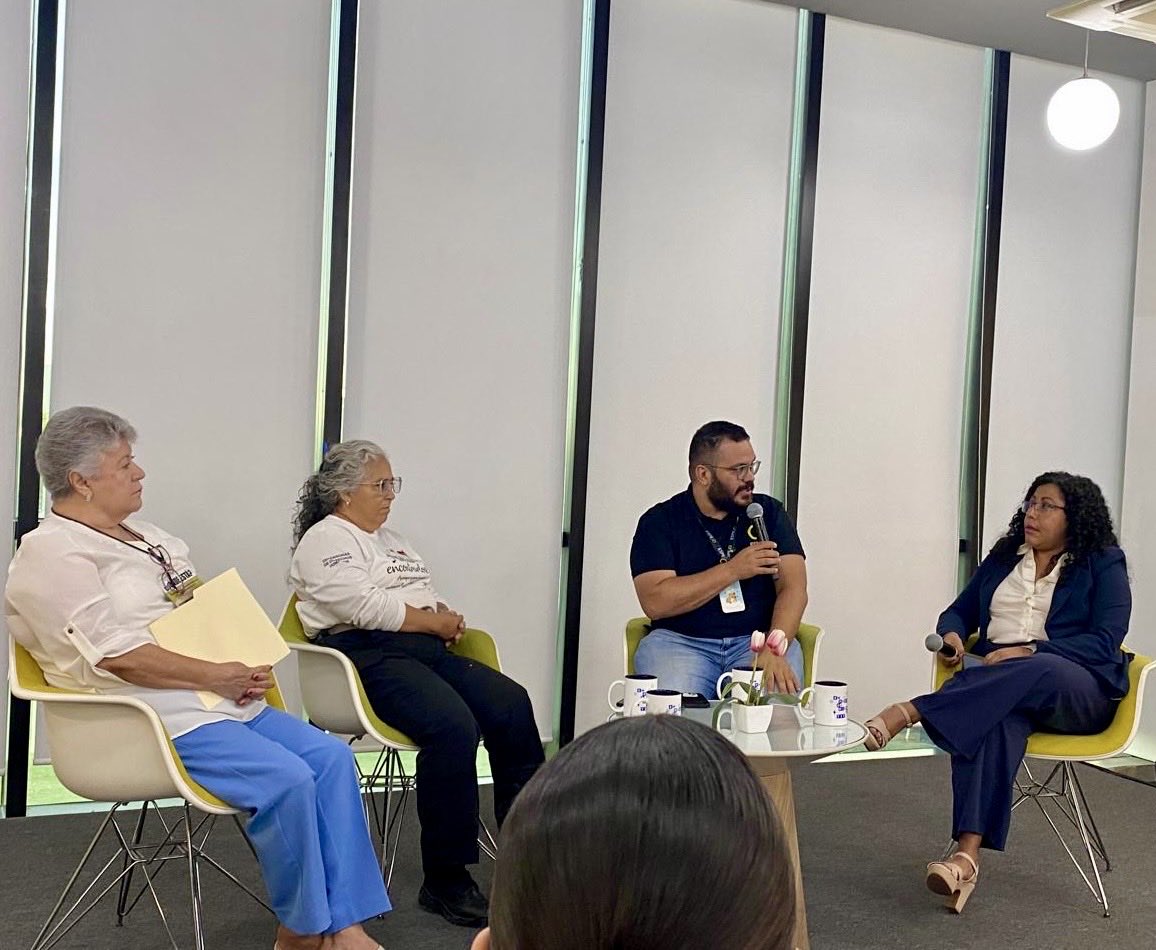 InstitutodePro's tweet photo. Personal del #InstitutoDeProtecciónSinaloa estuvo presente en el conversatorio “Culiacán en conversación”, organizado por @EspejoRevista, en el que se abordó el tema: “Desaparición forzada: desafíos bioéticos ante la ausencia y la búsqueda de justicia”. https://t.co/XwZpUWdBIh