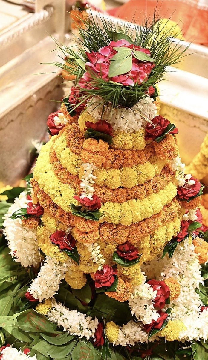 12Jyotirling's tweet photo. श्री काशी विश्वनाथ ज्योतिर्लिंग मंगला आरती श्रृंगार | 07.10.2026

Shri Kashi Vishwanath Jyotirlinga Mangala Aarti Shringar | 07.10.2026 https://t.co/4XirMolpYj