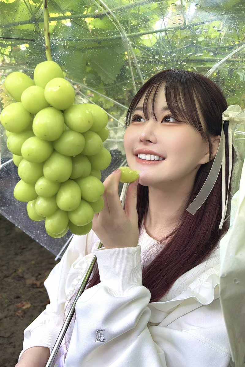 ←顔に自信なかった時の他撮り 今→
こんなに自然に笑えるようになりました https://t.co/6ScMhVjuf0