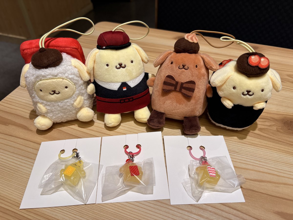 TABOtoKTL's tweet photo. 店員プリンがどうしても欲しくて4つオーダー。
シークレットは思ってたのと違った… https://t.co/hzE0RxaAIR