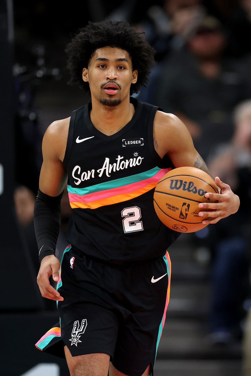 SpursLegion's tweet photo. Be honest who would you rather have on your team for the next 5 years https://t.co/A1CHjeQr01