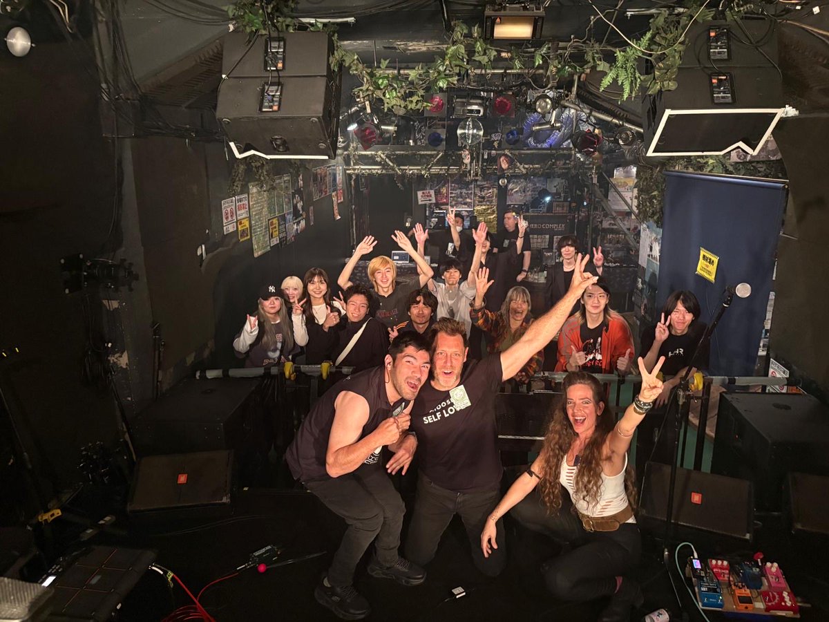 MishShell3's tweet photo. Thank you Taitora Kobe! Another incredible show with next level production. Big shout out to Whozzy the boss for being so lovely and to the whole crew for looking after us so wonderfully.
🙏✨🎸
#MishNPossible
#ChooseSelfLove
#JapanTour2026
#Kobe
#Japan https://t.co/iZg1IQIkVz