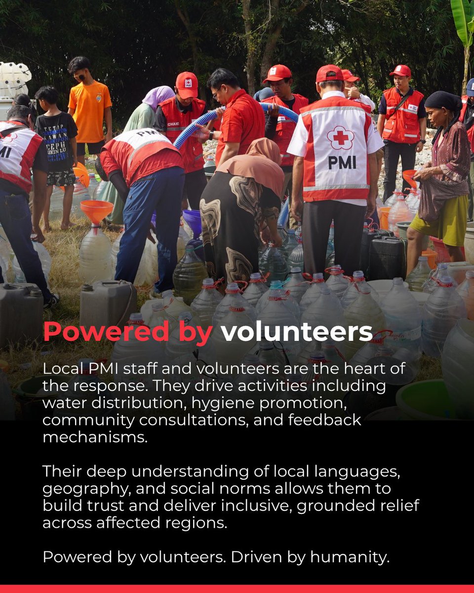 IFRCAsiaPacific's tweet photo. As drought worsens across Indonesia, communities are facing growing shortages of safe water.

Since June, @palangmerah has been delivering emergency water and supporting communities with hygiene, water conservation, and health messages.

Together with partners and with support from IFRC Disaster Response Emergency Funds (@IFRC_DREF), volunteers are helping communities cope and respond.

Read the operation report here: https://t.co/3IzCiMwrzp