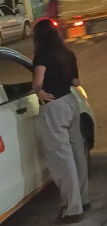 boultboy30's tweet photo. Sema structure uh 🥵 tight T shirt la #molai ya perfect ah vachiruka 🥵 

#candid #hotstructure #boobs #cutegirl #ass https://t.co/2eKBqins38