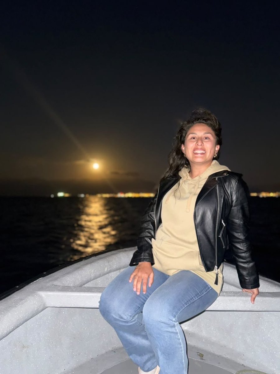 Angiefromchile's tweet photo. Para mí, hacer divulgación astronómica también significa esto: llevar la astronomía fuera de los lugares tradicionales y convertir cada paisaje de Chile en una oportunidad para mirar el cielo de otra manera. 🇨🇱✨

 https://t.co/FdXIa1tK7R

#turismoastronomico #chilena https://t.co/ISDCW1NyWs