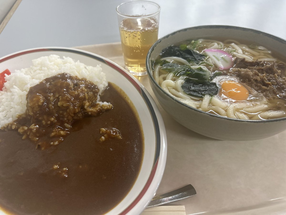 YK_18woon's tweet photo. １回生の時以来の学食 https://t.co/W7ndHboV9Z