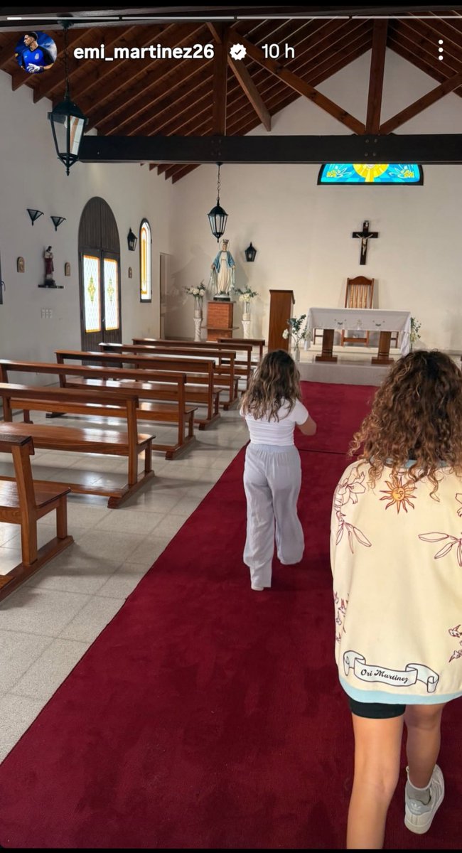 AdriGaf42's tweet photo. Esta historia del Dibu. ARGENTINA ES CATÓLICA APOSTOLICA Y ROMANA, Y NUESTROS COLORES SON LOS DEL MANTO DE NUESTRA MADRE. https://t.co/b7LalROX3Y