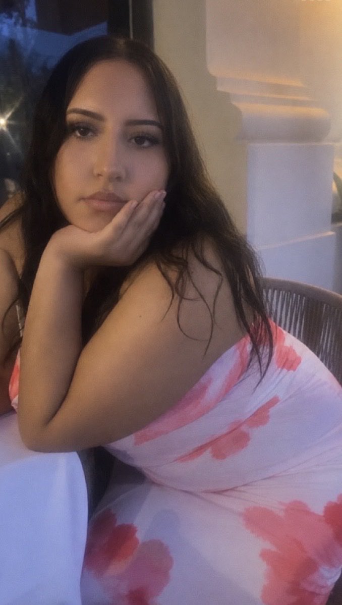 Axpl19's tweet photo. 💗
#dinner #pics #dm #latina https://t.co/mddoAvcoJ8