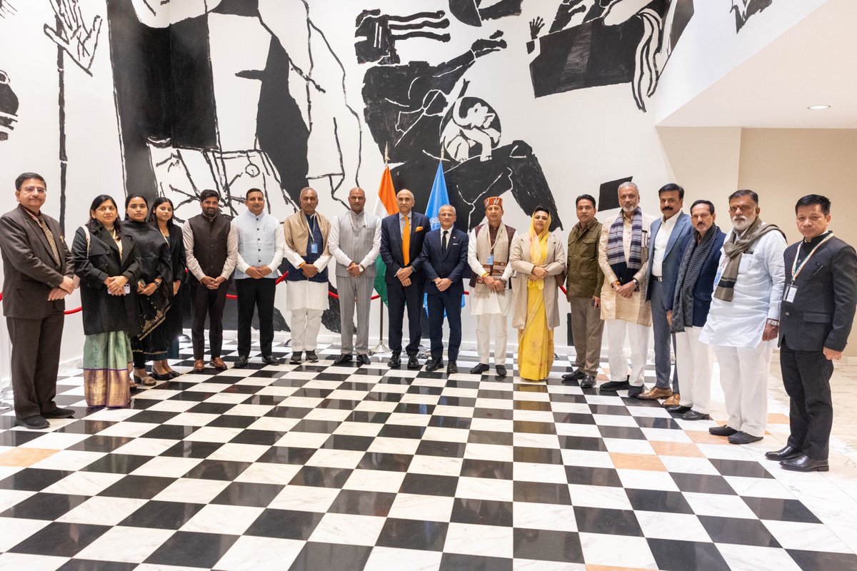 SikanderBJP's tweet photo. #IndiaAtUN

A delegation of Parliamentarians today interacted with the Permanent Representative of Singapore to the UN, Ambassador @BurhanGafoorat PMI office Newyork,USA and a fruitful discussion held on the future of the UN, the role of small states in https://t.co/1nOZrMcARY