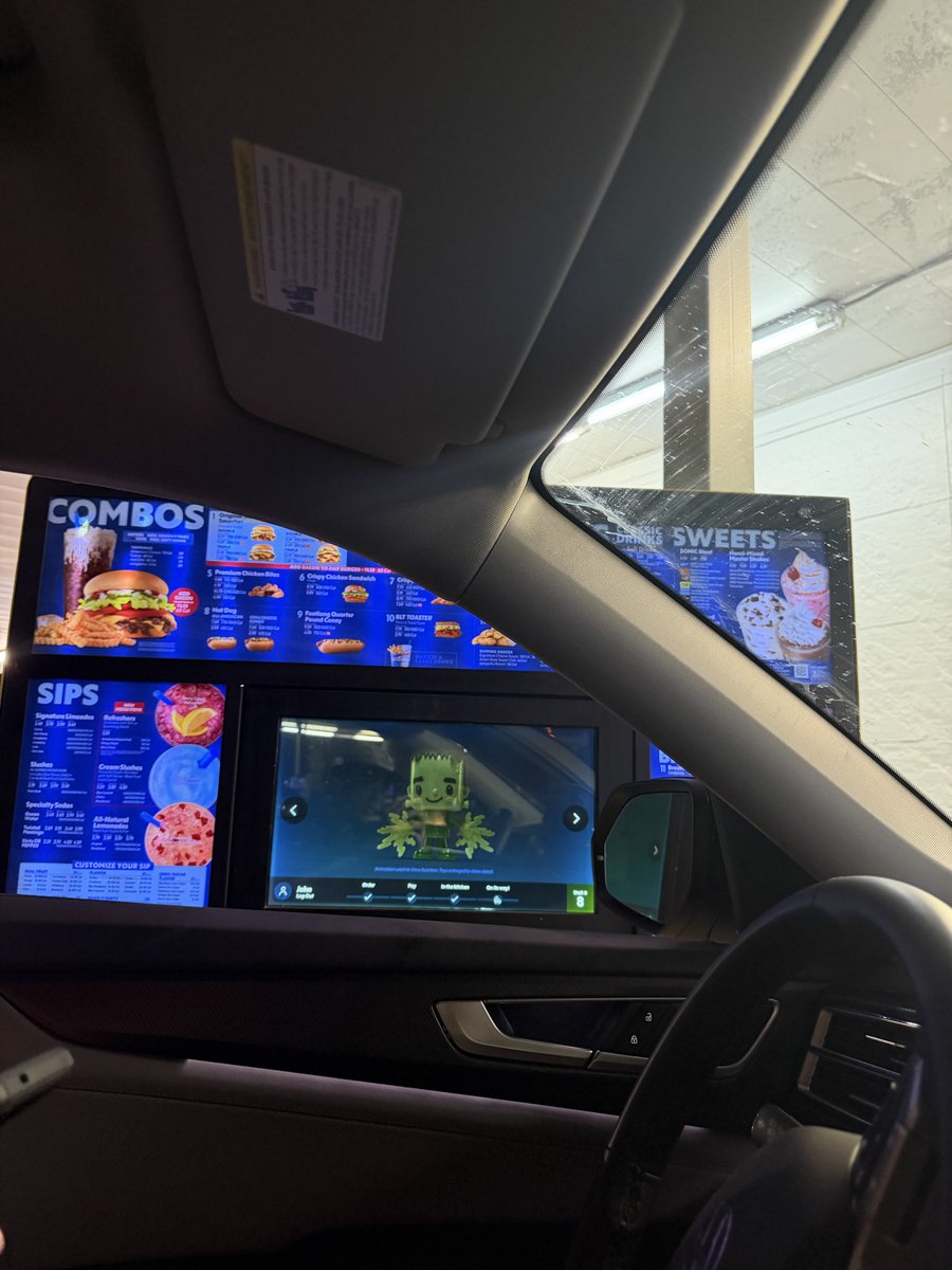 FreddyLA7's tweet photo. We’re in Little Rock, Arkansas. Our biggest fast food discovery of this trip has been Sonic. We’re eating there all the time. Our friend who arrived last week is the biggest fan and is forcing us to go there pretty much every second day. It’s slop food, but it’s so good. https://t.co/b6VqjqiUaw