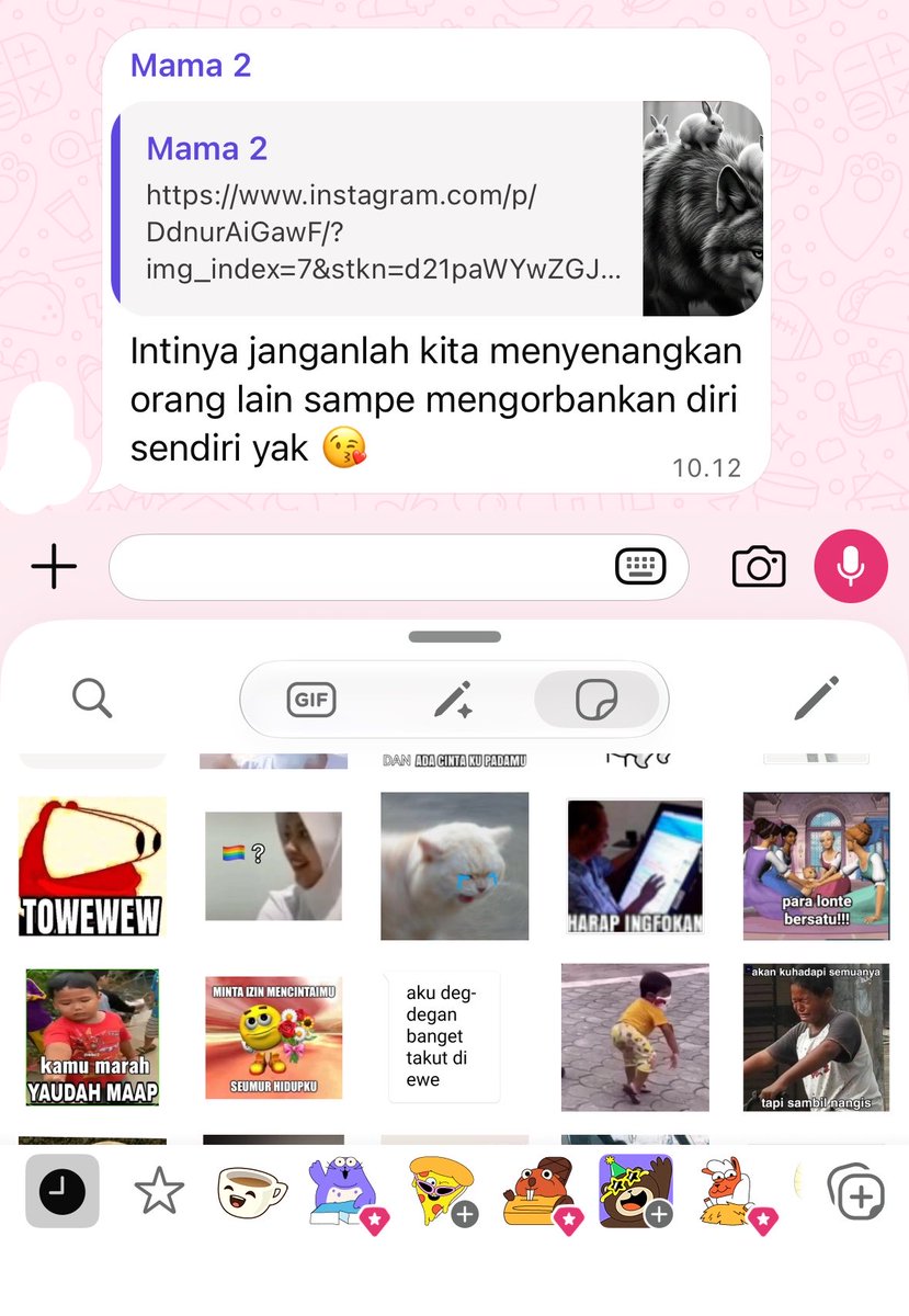 meaniearch's tweet photo. bingung mau jawab apa, koleksi sticker wa ga ada yg fantash☺️ https://t.co/nBavveQNon