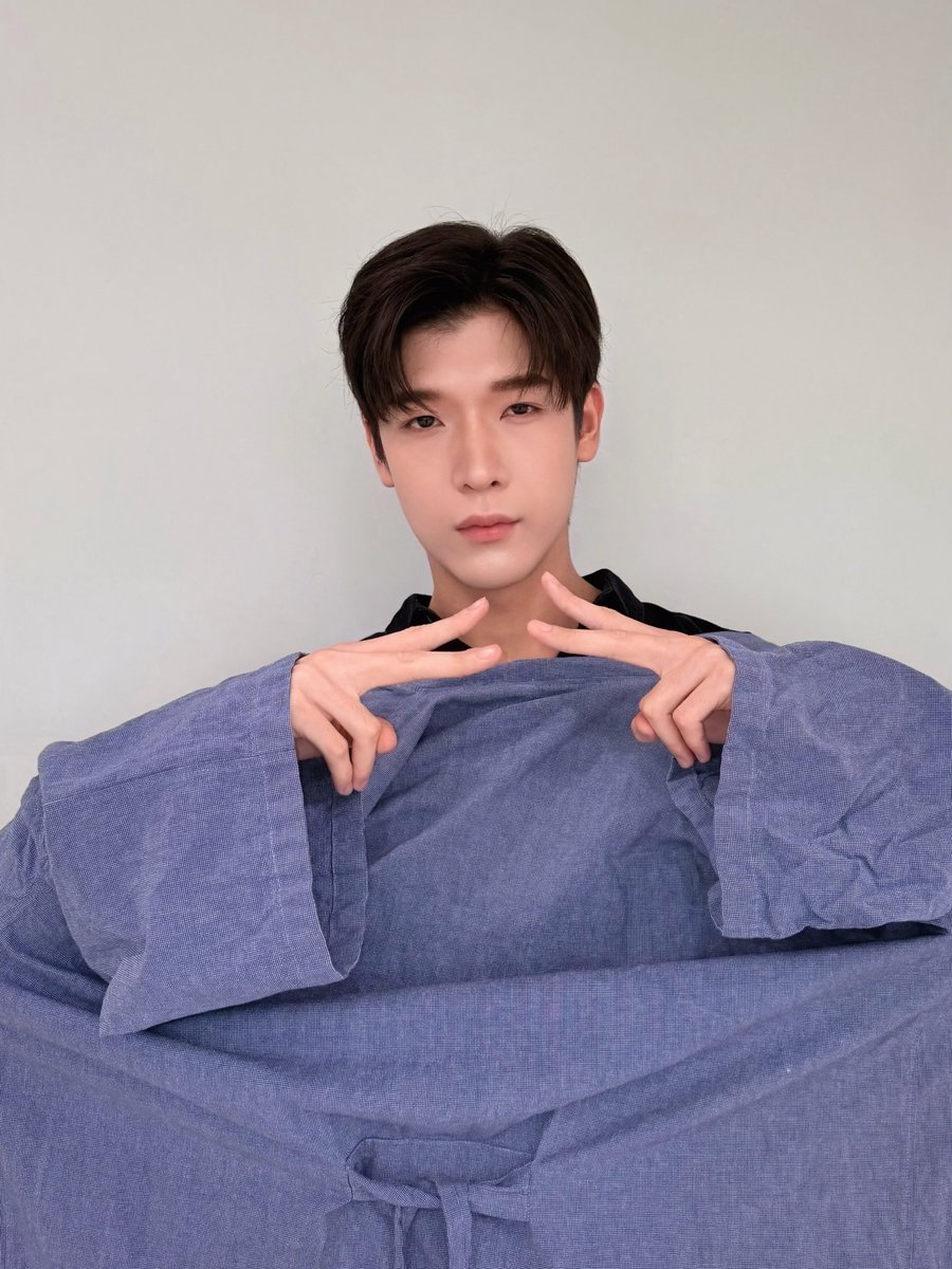 DidYouKnowTH_'s tweet photo. Did You Know รักครั้งไหนก็ใช่เธอ 🩺✨

Q8 ~ มารายงานตัวแล้วค่าพี่ ๆ 🥰

เช้าวันนี้ ขอเปิดตัววว ‘อาโป’ ที่มาขอทักทายพี่ ๆ ทุกคน ให้มีกำลังใจพร้อมสำหรับการทำงาน 🤩

แล้วอาโปก็ฝากมาถามว่าพี่ ๆ เป็นยังไงกันบ้างคะ เหนื่อยกันมั้ยยย แต่อดทนกันอีกนิดนะคะ เดี๋ยวอีกไม่กี่วันก็ได้พักผ่อนกันแล้วค่ะ 

ส่วนตอนนี้ขอพาอาโปไปก่อนทำงานก่อนนะคะ 😊

DID YOU KNOW Q8
#รักครั้งไหนก็ใช่เธอQ8