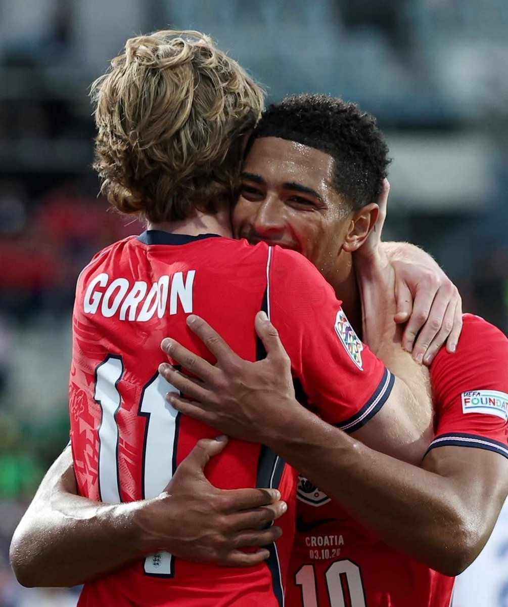 veilcasket's tweet photo. big fan of rivals playing in the same national team https://t.co/adKkekzcAf