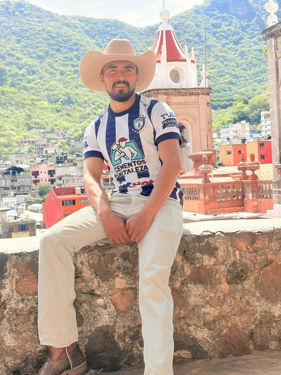 Rodrigoblak25's tweet photo. @alex_flores07 Saludos https://t.co/xBQjFbEvM1