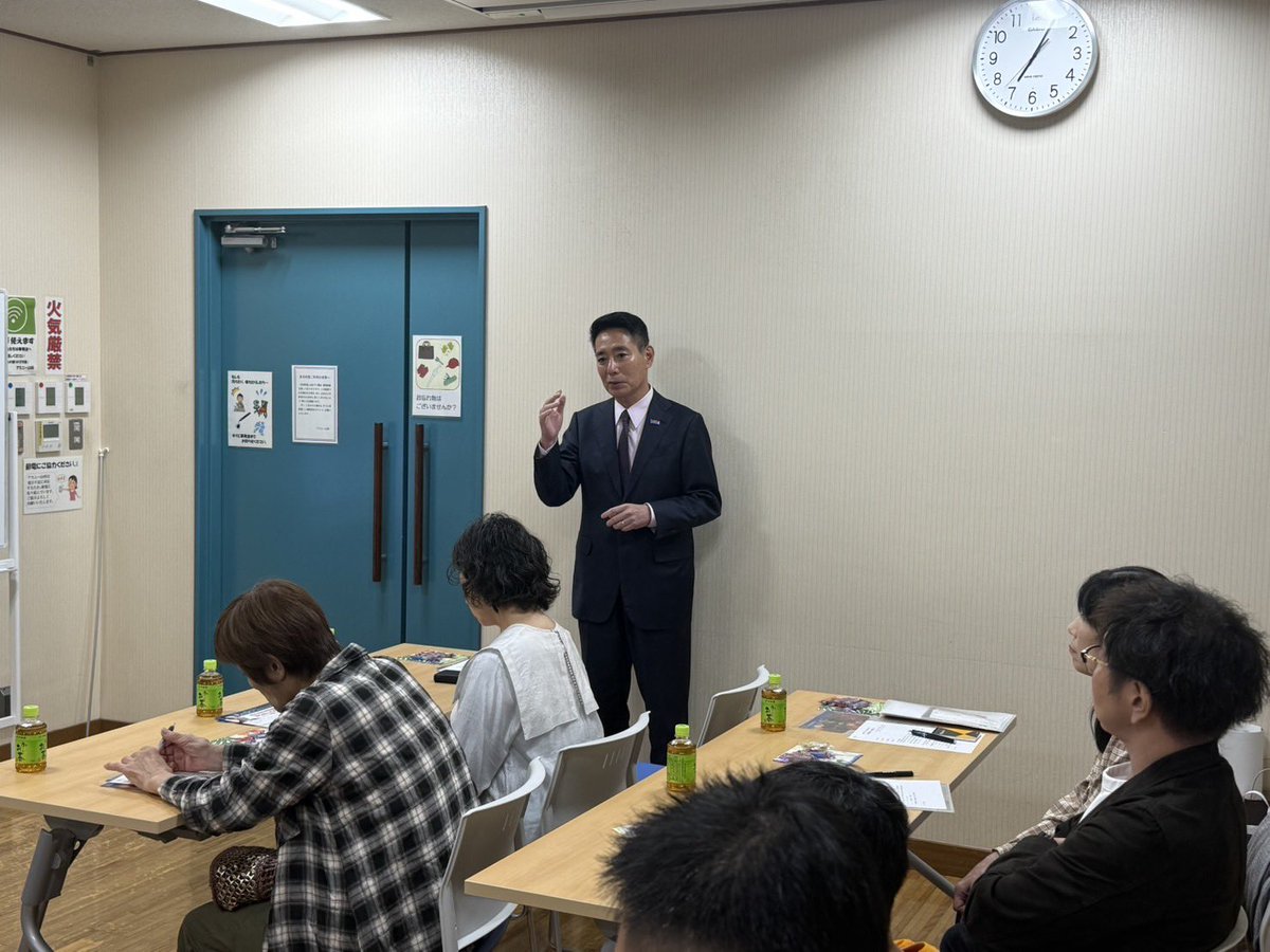 Maehara2016's tweet photo. 《今日のまえはら10/6(火)》

山科後援会の「役員会」を開催いただきました。

（スタッフ投稿） https://t.co/tfo5SC0qPQ