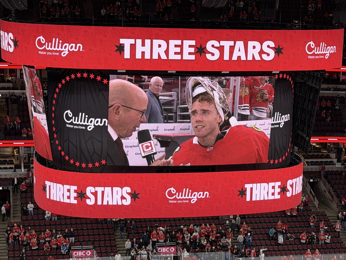 CRoumeliotis's tweet photo. Spencer Knight after being named the No. 1 star of the game: “Great win. Great crowd. But how about having Showtime back?” #Blackhawks https://t.co/G6sokFtYiy
