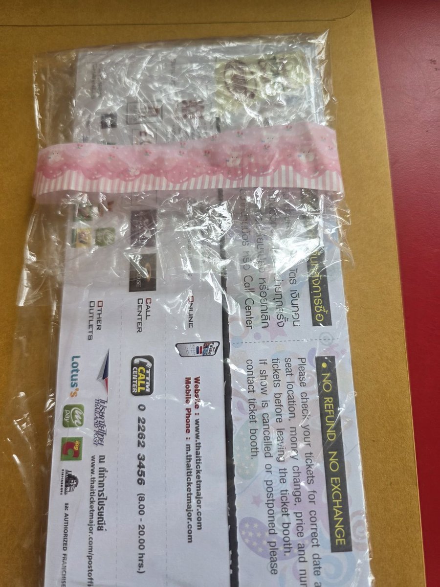 noolookom6's tweet photo. รีวิวร้านกดบัตรที่โคตรจะเริ่ด โคตรจะเรียลไทม์แจ้งสถานการณ์ให้เราตลอดเวลาเลยว่าตอนนี้ทำอะไร ขั้นไหนแล้ว ไม่ผิดหวังเลย บัตรได้ตามที่หวัง แถมตอนส่งให้แพ็คมาอย่างดีแน่นหนามาก แล้ว DM มาถามด้วยว่าได้รับของรึยัง กลัวของตกหล่น โคตรดี โคตรเริ่ดนะ
@MARKG745382810 

#รีวิวMTHHXClll https://t.co/tXtpFprH8F