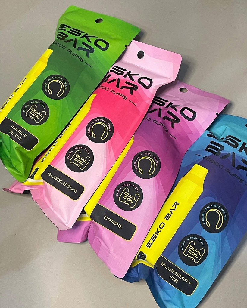 nrcqg's tweet photo. #EskoBar20000Puffs 🌠 
 ราคาตัวล่ะ 420.- โปร2แถม1 รีบๆน่ะ
🎀รับเยอะ มีเรทราคาส่งให้ครับ 🎀
ปรับรูลมได้
ความจุน้ำยา 18ML
นิโคติน 3% หรือ 30MG✅

#พร้อมส่ง สั่งซื้อสินค้าแอดไลน์ได้เลย

Line:@153gbbxk（มี@ด้วยนะค่ะ)
https://t.co/aHp9UpiCeh https://t.co/nRRF4FoRPw