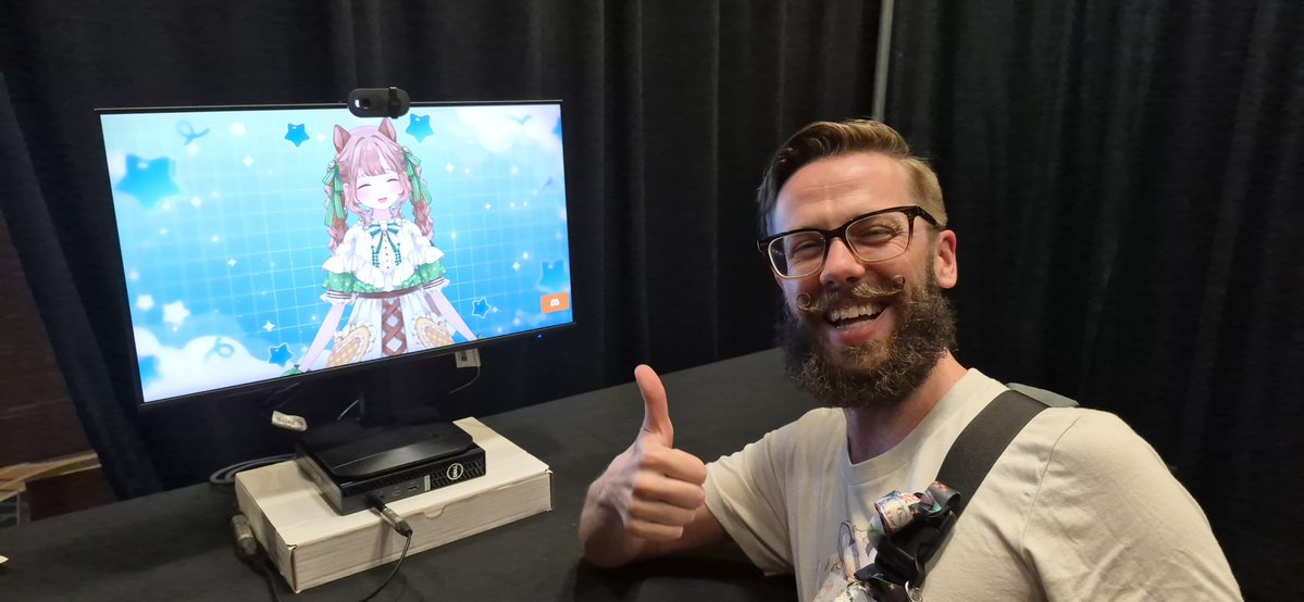 Mr__Strings's tweet photo. Late to post, but #moshiexpo was a fantastic weekend!

It was great to catch up with friends, and I got to meet some of the best vtubers to ever do it https://t.co/A4AbKR5nVx
