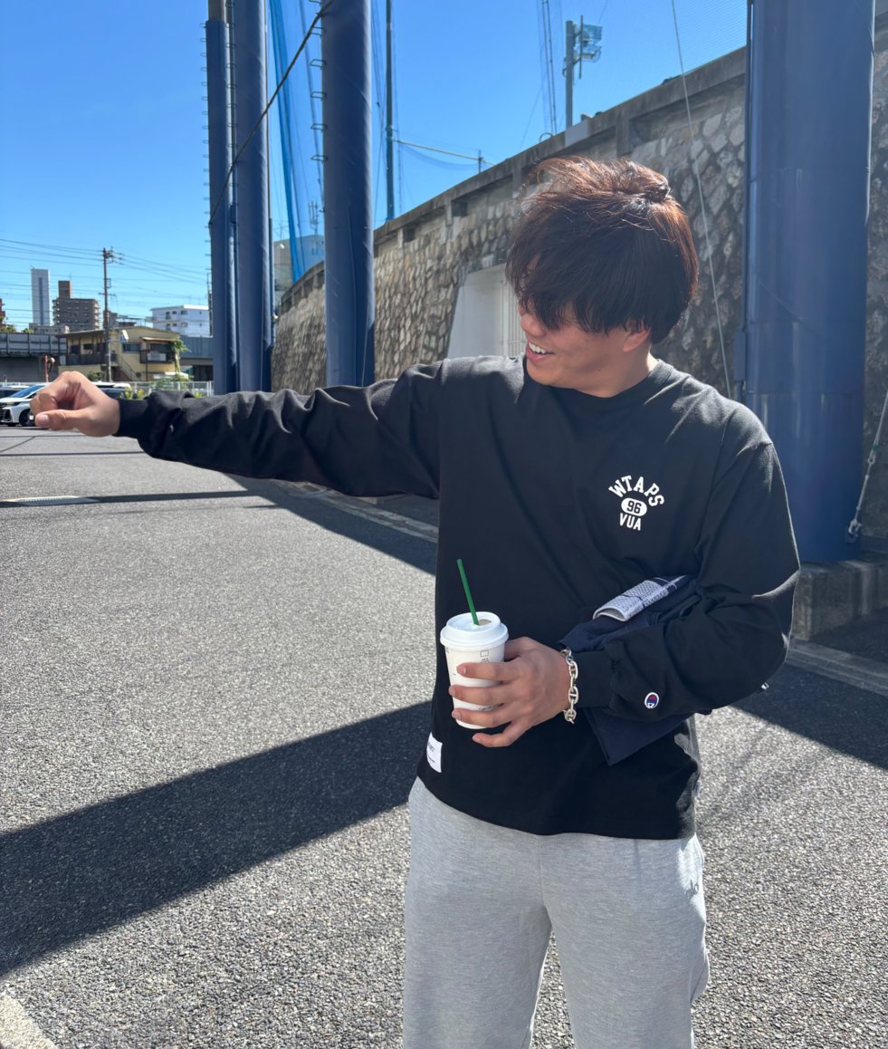 cbcspoon1053's tweet photo. 右肘クリーニング手術をした柳投手は今日からリハビリスタート。「来年の開幕に間に合わせることをモチベーションに頑張ります。右肘の可動域が狭くなっていたので、手術後はなんだか腕が長くなった気がします」と笑顔でした。 https://t.co/9voUN0Ph1g