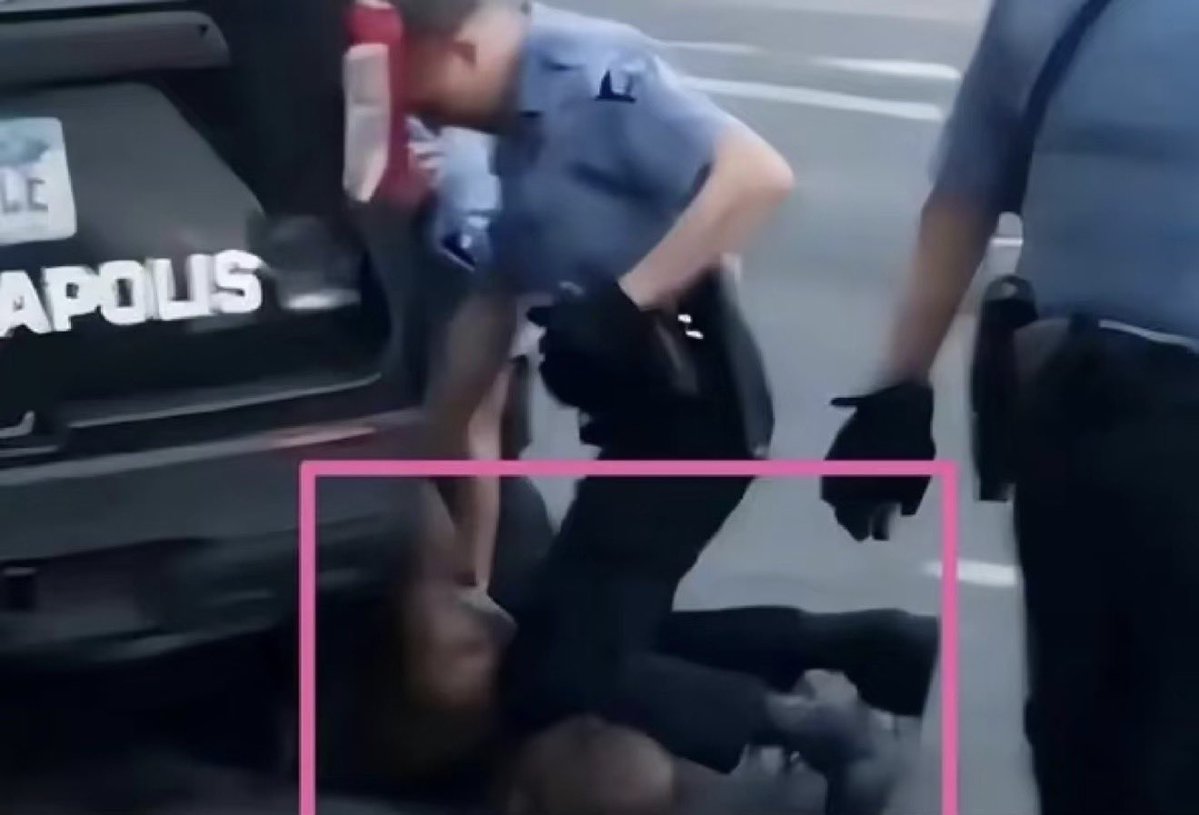 looollooopp's tweet photo. NIGGERS deserve this！ https://t.co/QyHLkeSbPB