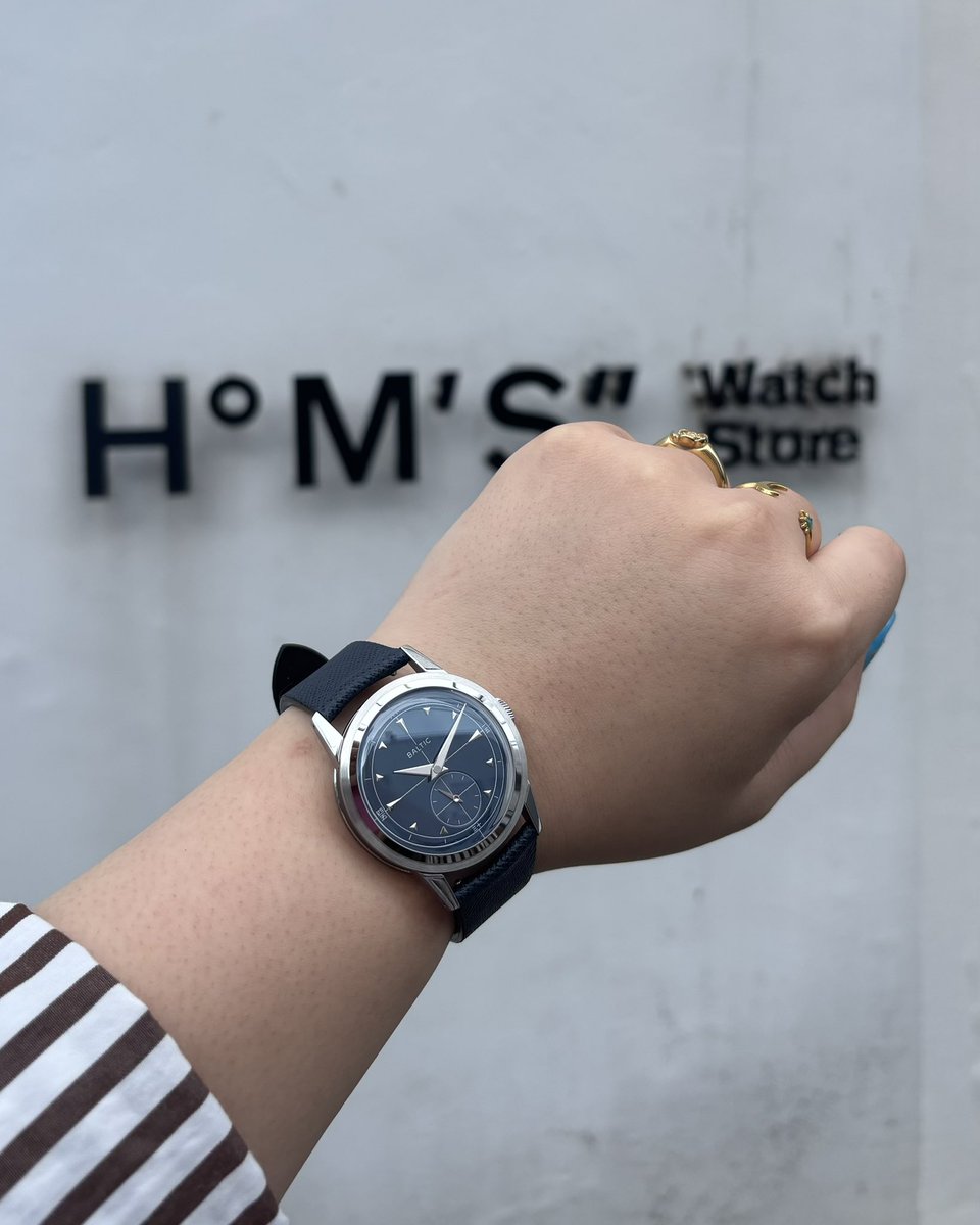 hms_omotesando's tweet photo. BALTIC - Prismic Japan Limited Edition Porcelain Dial

「日本の伝統工芸を文字盤に取り入れる」ことをテーマに製作された、特別な一本。

何度も試行錯誤を重ねて行き着いたポーセリンダイヤル
陶器特有の硬質感と水を通さない性質を持ち、
滑らかで美しい質感へと昇華しました🫧 https://t.co/3VXkAaFtP5