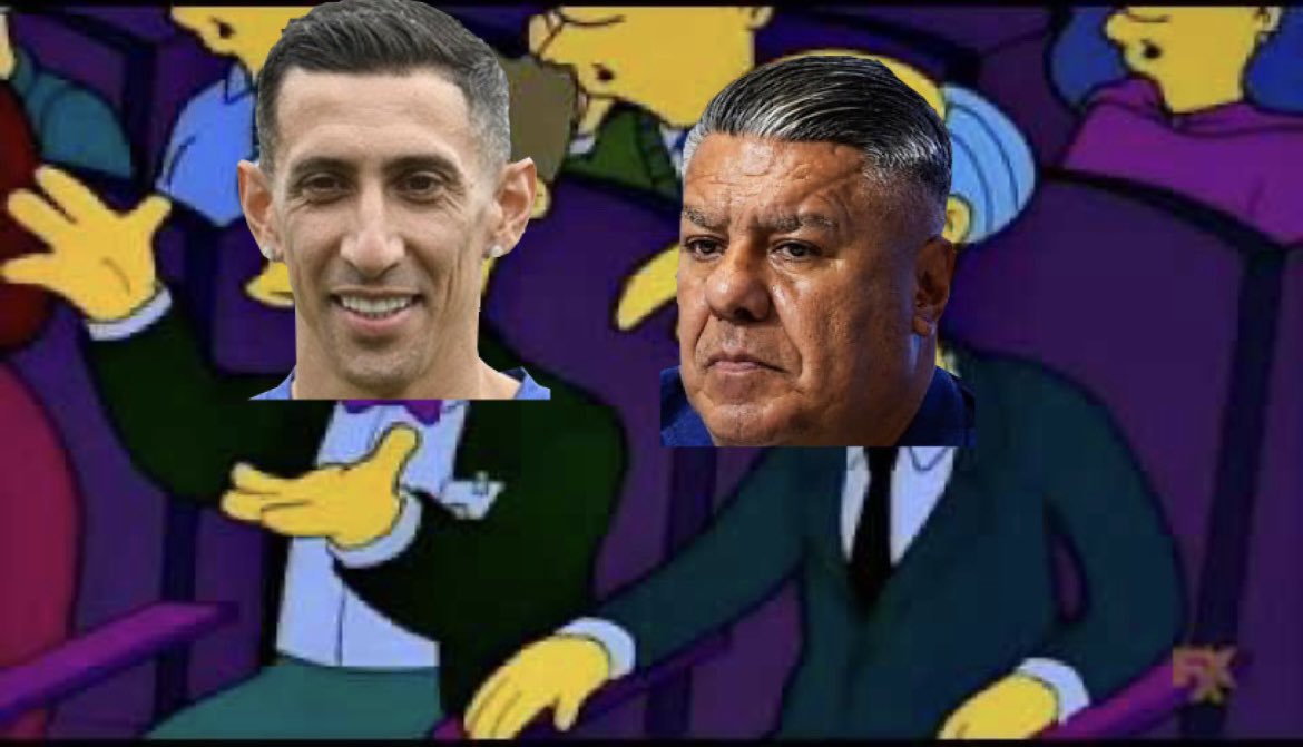 ElMasGrannde's tweet photo. - me están abucheando?

- no señor, están diciendo: “chiqui tapia bombón”. https://t.co/NGxNtvo1LP