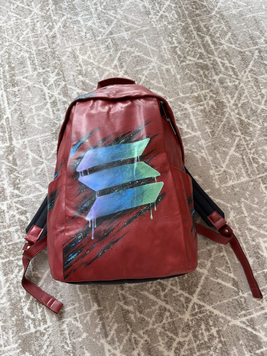 KyleSamani's tweet photo. Got a new @Backpack https://t.co/RHpt5MpSah