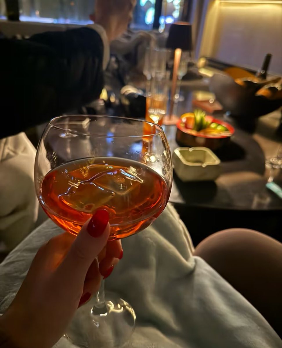 yangjuana88's tweet photo. 00女大，天津附近的固搭（抛友)怎么查询，想找个男菩萨！！            

我是小萌新不知道怎么找 #固炮 #反差 #女大 #天津 https://t.co/VkXiV5nnjj