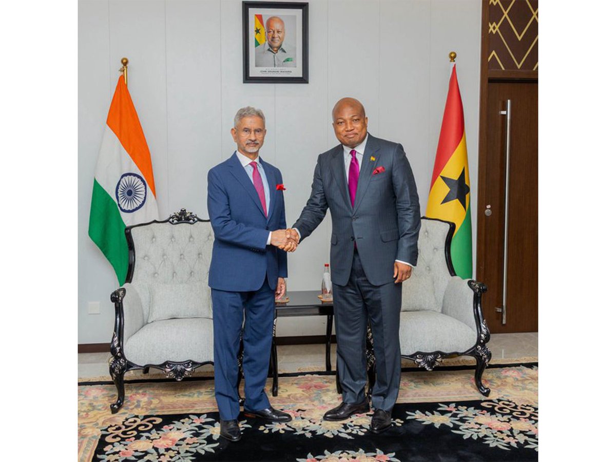 ani_digital's tweet photo. EAM Jaishankar meets Ghana’s FM to boost strategic ties in trade, defence, and technology
Read @ANI Story | https://t.co/ZxXjxSl0ez
#Jaishankar #GhanaForeignMinister #SamuelOkudzetoAblakwa #StrategicTies #Trade #Defence #Technology https://t.co/K4JaTqqV86
