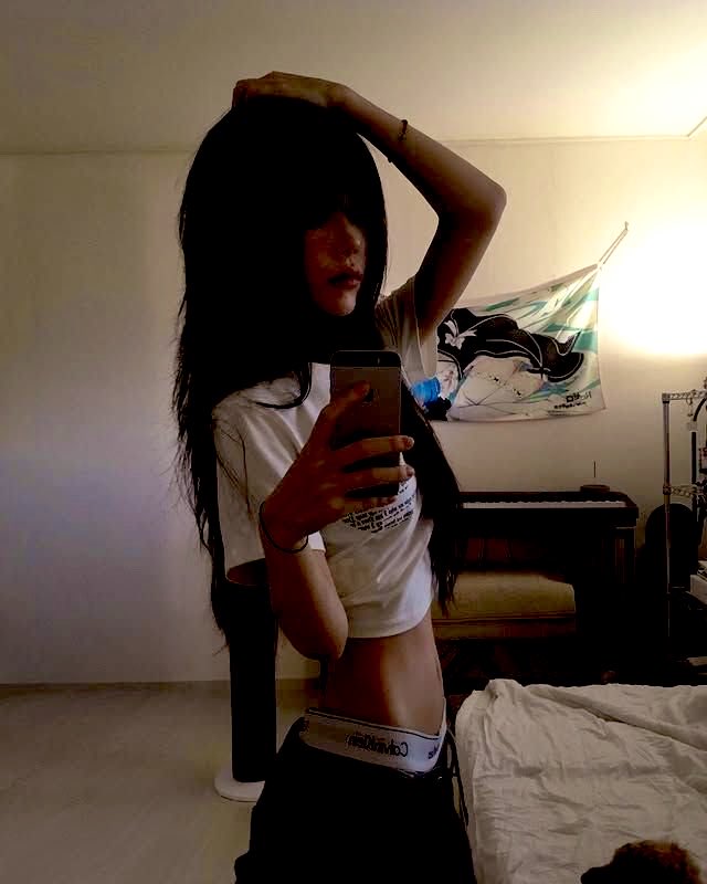 RandomAna60687's tweet photo. looking for #edrtwt #edtwtt moots! <3

𝜗ৎ  age : 18

𝜗ৎ  cw : 62kg

𝜗ৎ  gw : 48kg

New to ED twt I beg someone helps me lock tf in 🙏 https://t.co/7LNyN4Xo2Q