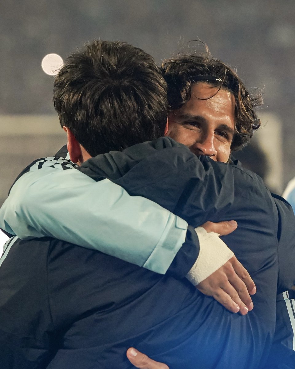 giulianosimeone's tweet photo. Nunca vamos a poder agradecerte lo que hiciste por nuestro país. Tu legado será eterno. Gracias, gracias y más gracias, CAPITÁN! 🇦🇷❤️ https://t.co/pZsHqYQi3E