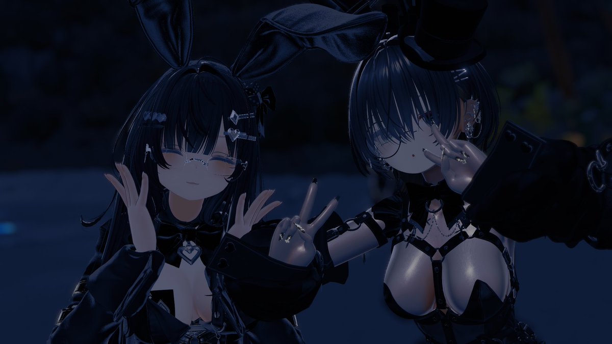 53auP's tweet photo. ばにーしてたにしマン撫でてここみんにセクハラしてきた✊ https://t.co/JIb3DyJaXa