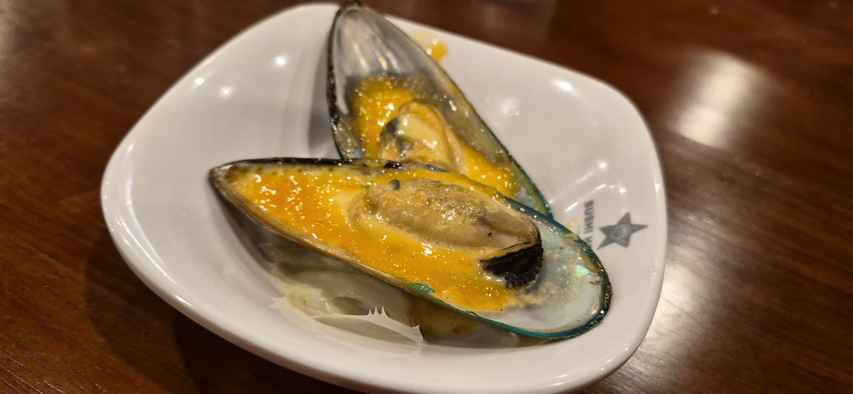 Mr__Strings's tweet photo. sushi https://t.co/h9N0DJbq21