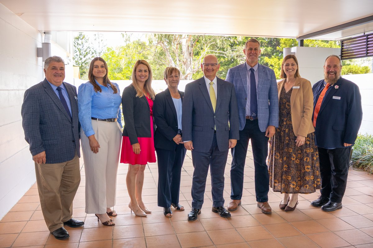 ShayneNeumannMP's tweet photo. Great meeting with @SomersetRC recently to talk about key priorities for the region - including disaster funding, road, water and community infrastructure, and fire ants.

It's a privilege to represent the Somerset and I will always fight for a fair share for the region. https://t.co/1YMdFPnqCy