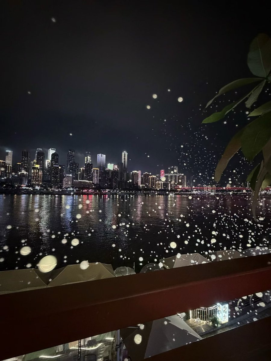 BloodType_Z08's tweet photo. 我还年轻我是年下 但成年了 没有人喜欢年下吗 好多人叫我姐姐 其实我比你们还小
#iiii https://t.co/Jl0TvMwws1