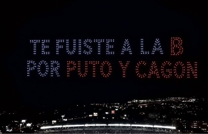 Apologiadecine's tweet photo. @aguantehomero En ese minuto aparecieron los drones... https://t.co/yBOu0G4hMs