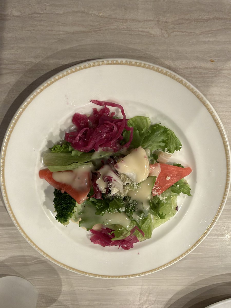 maria19990806's tweet photo. 美味しかった( *ˊᵕˋ*) 〜ᐝ久々のコース的な料理はいいわね💕︎ https://t.co/SxJ8eiUg9A