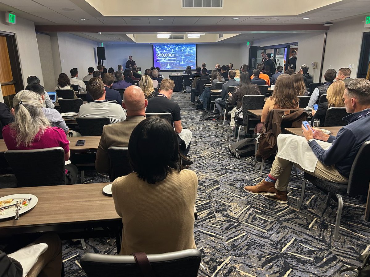 GridForward's tweet photo. Day one of #GridFWD 2026 is in the books! We hope everyone enjoyed working together to advance solutions for energy affordability.

Thanks to our closing speakers @Entergy, Northern Wasco County People's Utility District and @TorontoHydro. 

See you tomorrow! https://t.co/fMT2w3KlA2