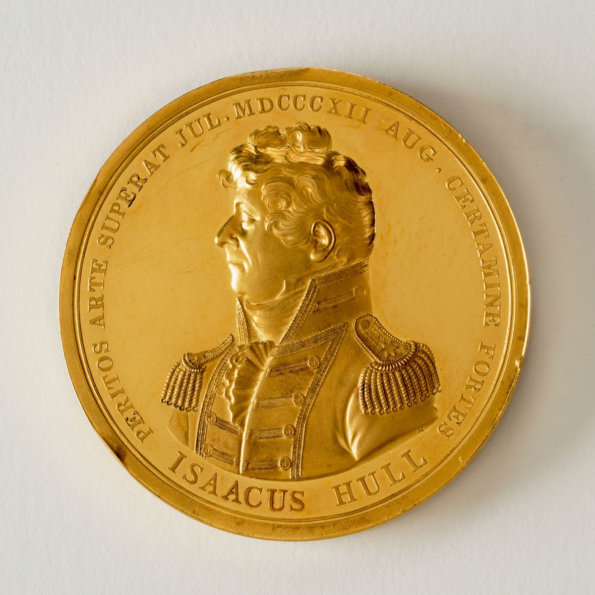 USSConstMuseum's tweet photo. Congress marked America's first frigate victory of the War of 1812 by Captain Isaac Hull and the crew of USS CONSTITUTION by awarding Hull this Congressional Gold Medal.  https://t.co/YOsXCM61cZ

📸 On loan from a private collection. 

#USSConstitution #OldIronsides #WarOf1812 https://t.co/VJGLso98Qi