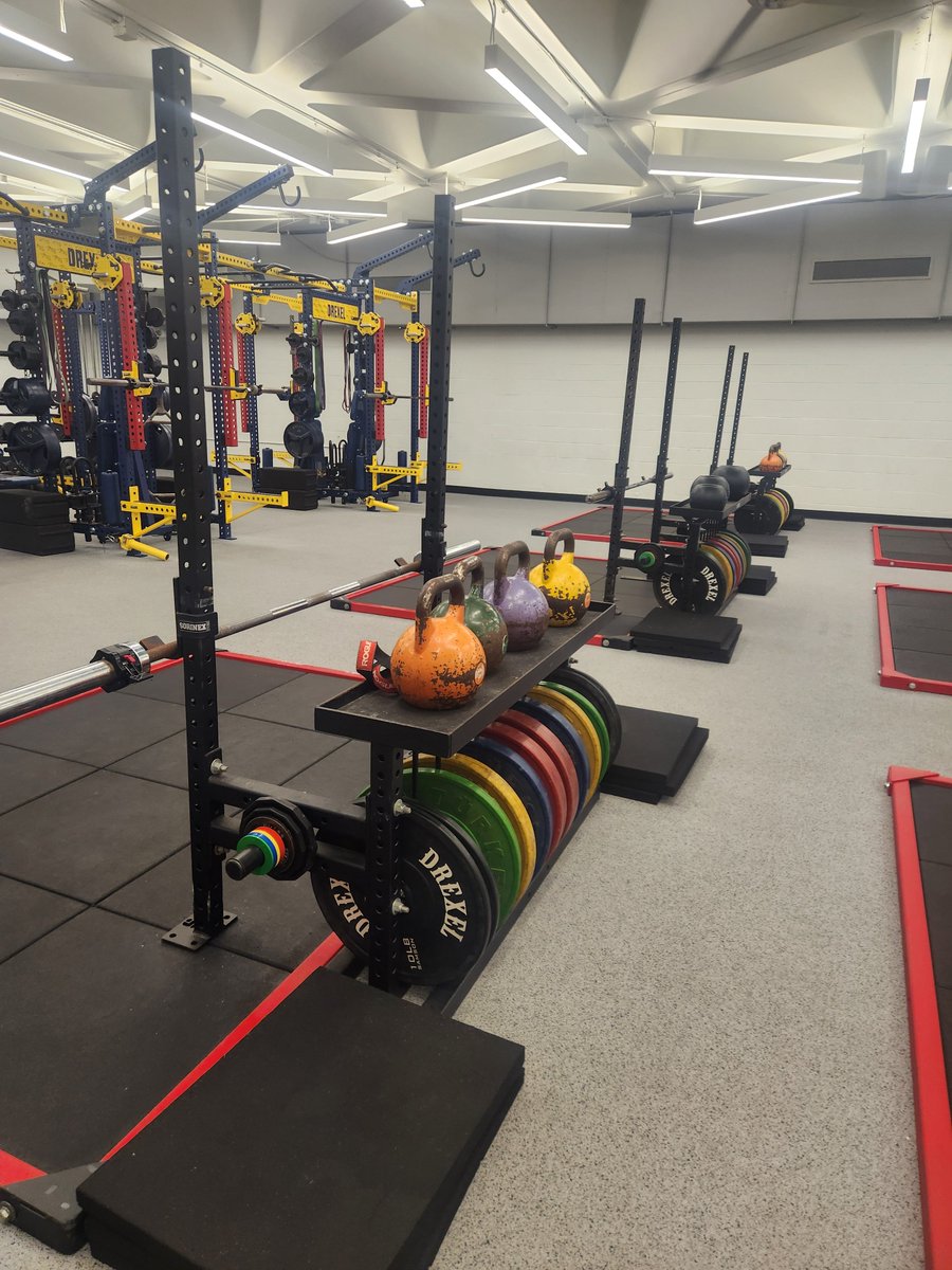 rockreax's tweet photo. The facilities and fire introduction for home dual meets @DrexelWrestling. https://t.co/mq2gLty82A