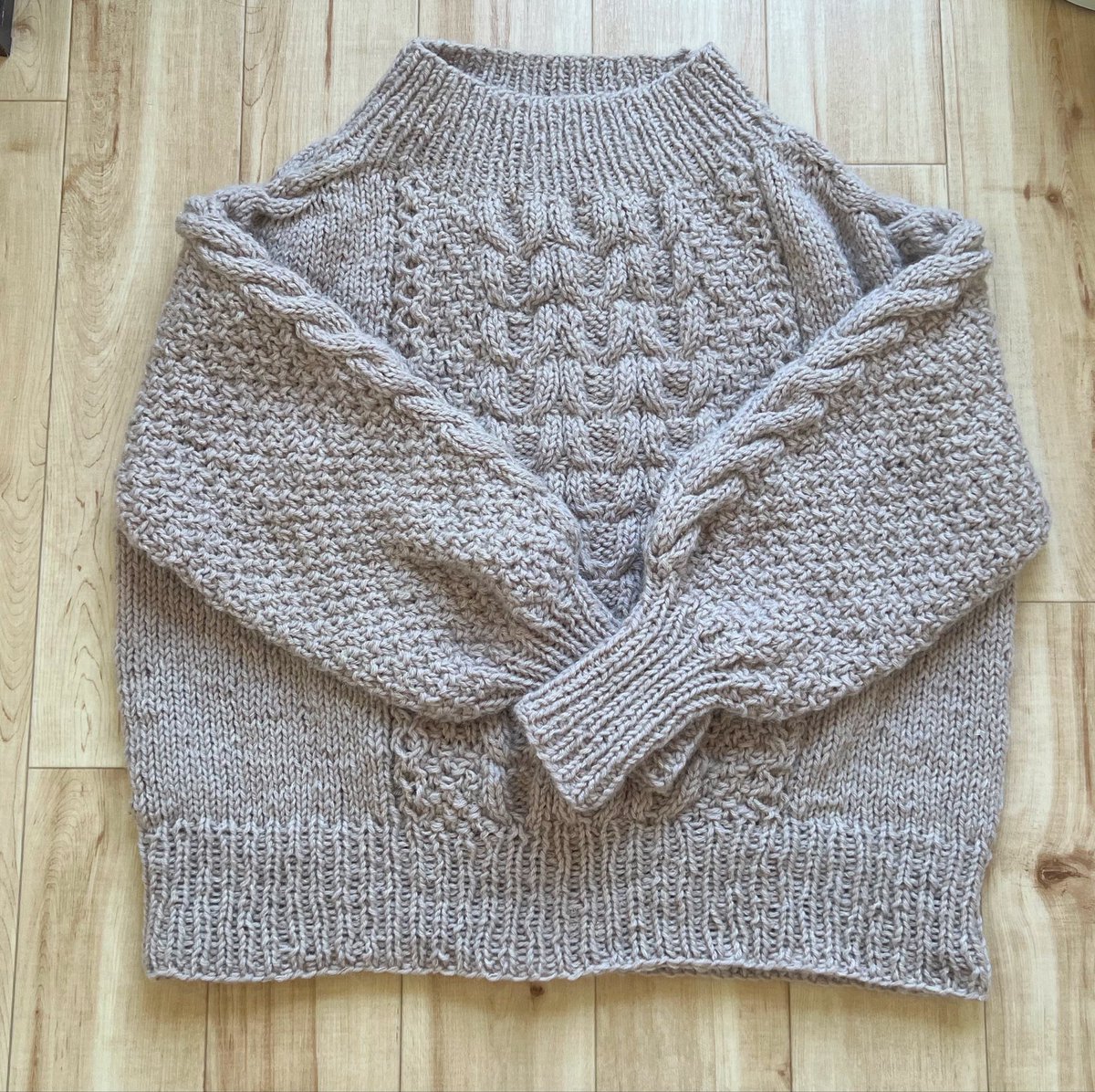 musubi_knitting's tweet photo. 広瀬みどりさんのSnow Crocusを編みました💐
まだ水通ししてないのでゲタゲタです笑
総模様でしたが楽しく編めましたー🤩 https://t.co/TjycBGoCpx