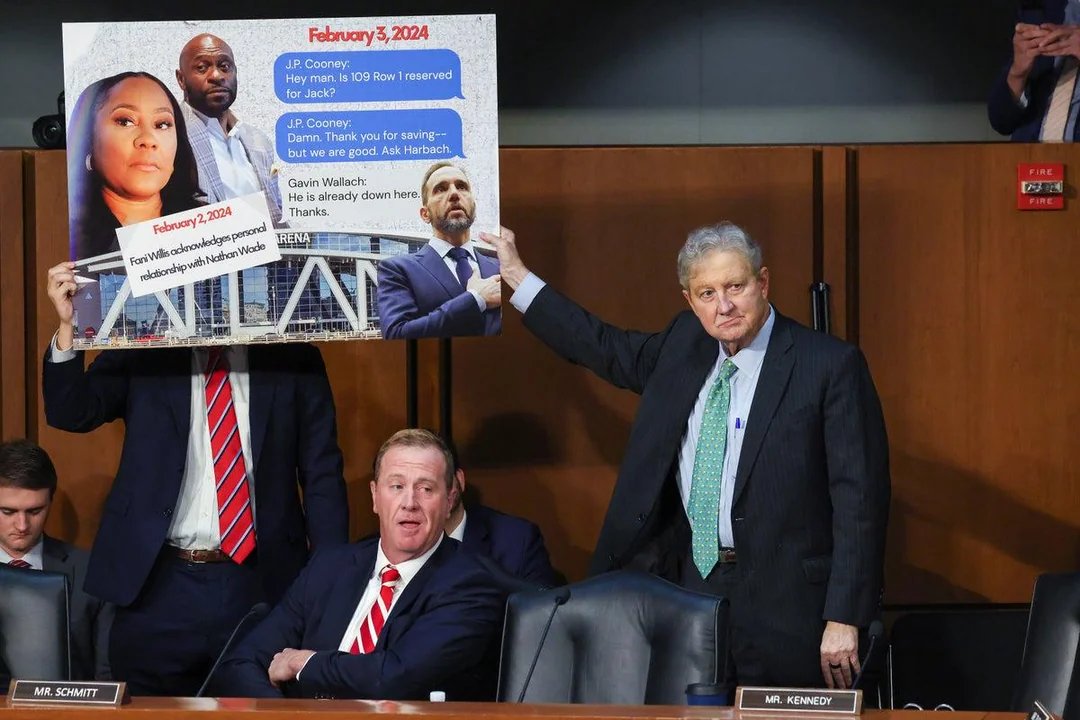 America_Brief1's tweet photo. SENATE HEARING ERUPTS OVER JACK SMITH AND TRUMP INVESTIGATIONS

🅰️ Smith faced justified scrutiny
🅱️ The questioning went too far

The hearing included a disputed claim about Smith attending an Atlanta Hawks game. https://t.co/zI6qd60NQ7