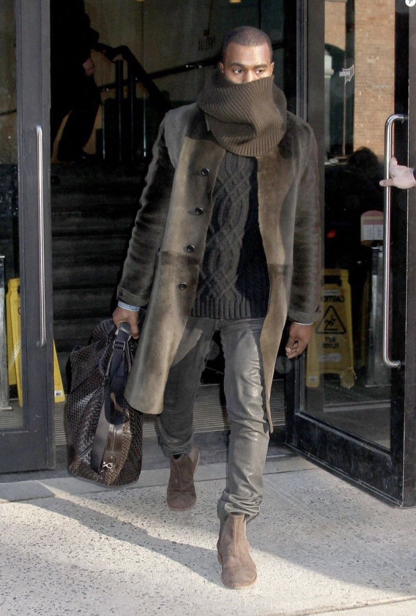 s0nofzion's tweet photo. Peak 2010s street style layering https://t.co/KAeQVf9JHZ
