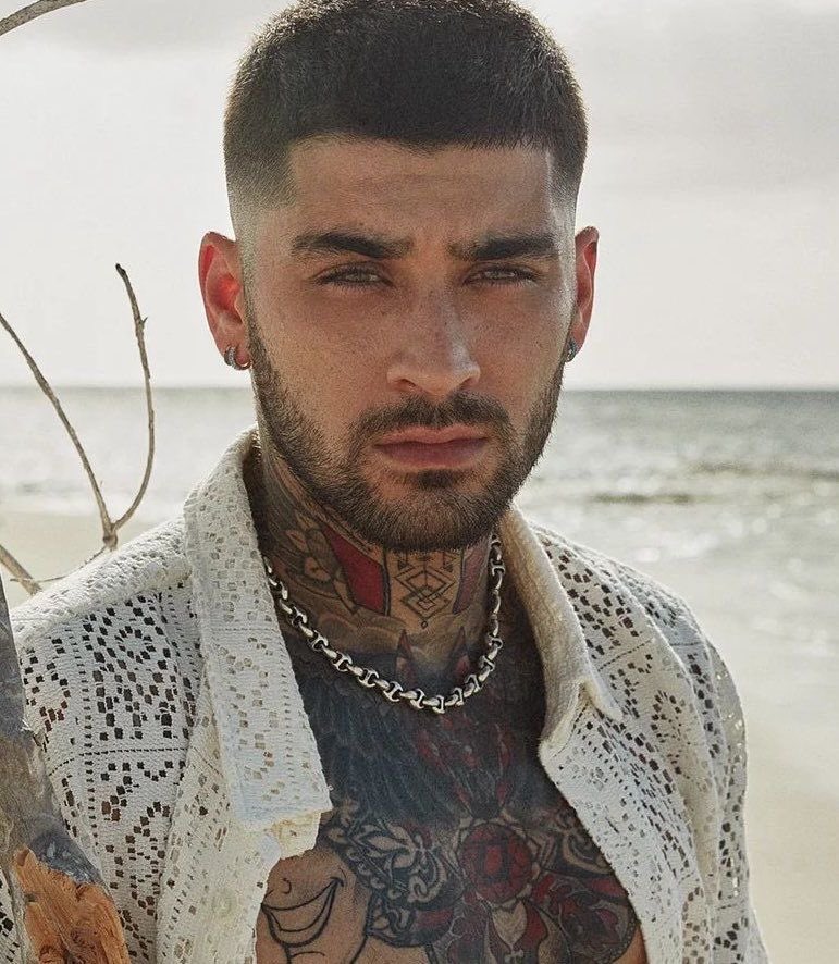 ZJMCRAVE's tweet photo. this photoshoot 😩 https://t.co/cjByJt75rX