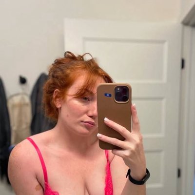 karlyyy200's tweet photo. #NewProfilePic https://t.co/XHnSkhDcNr